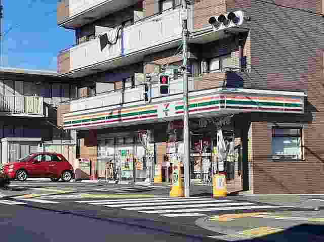 コンビニ　セブンイレブン（コンビニ）まで190m