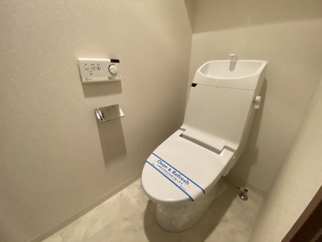トイレ　同一タイプです。