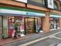 コンビニ　ファミリーマート 日暮里店（コンビニ）まで258m