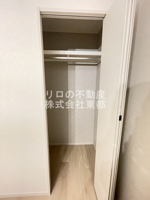 収納　奥行のあるウォークインクローゼットならお荷物多い方でも安心☆