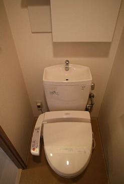 トイレ　写真は同タイプ住居です。