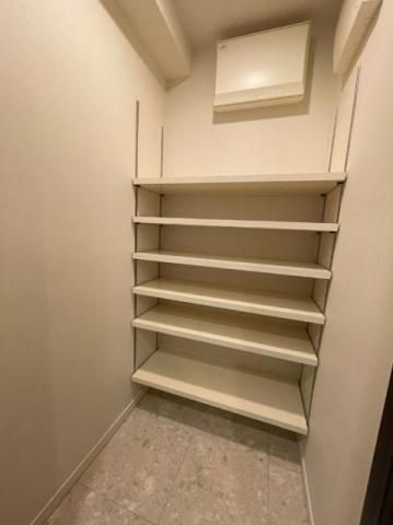 収納　写真は同タイプ住居です。