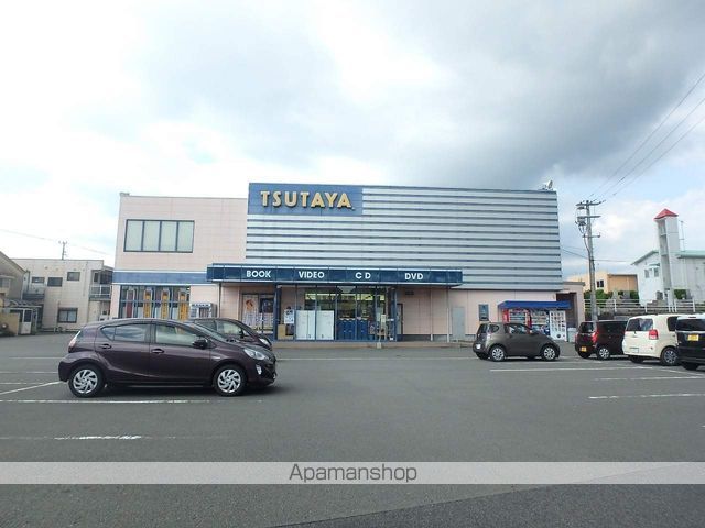 レンタルビデオ　ＴＳＵＴＡＹＡ伊集院店（レンタルビデオ）まで577m