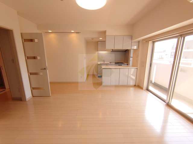 居室・リビング　参考写真　別のお部屋のお写真です