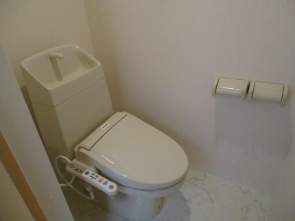シャーロット静のトイレ写真