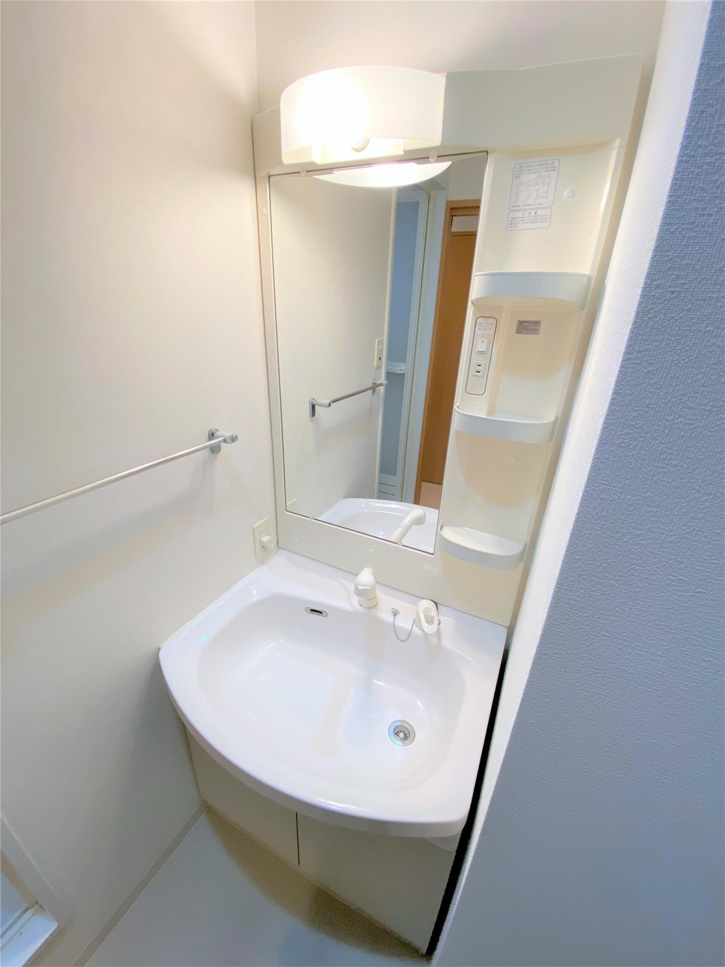 洗面設備　B411号室と同仕様写真