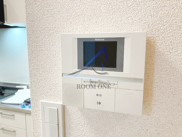 セキュリティ　モニター付きインターホンです。