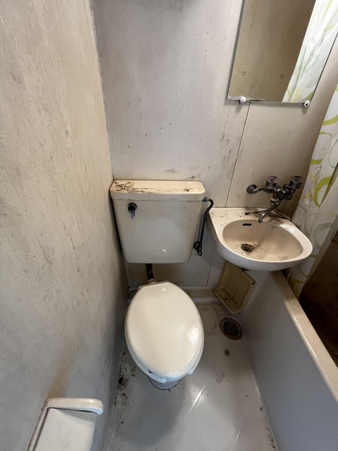 京王相模原線 京王永山駅 徒歩5分 5階建 築38年のトイレ写真