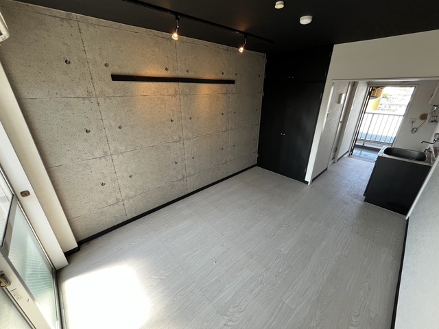 京王相模原線 京王永山駅 徒歩5分 5階建 築38年の内装写真