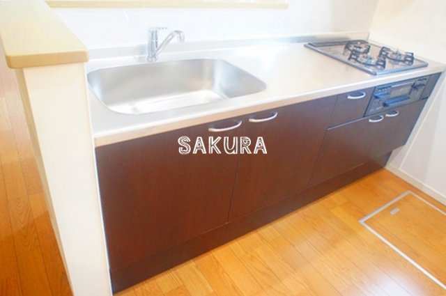 ドミールK鶴ヶ峰のキッチン写真