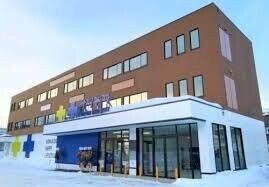 ドラックストア　サツドラ北12条店（ドラッグストア）まで292m