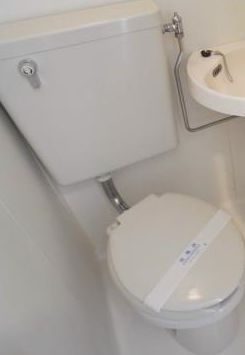 ＪＲ中央線 東小金井駅 徒歩2分 2階建 築32年のトイレ写真