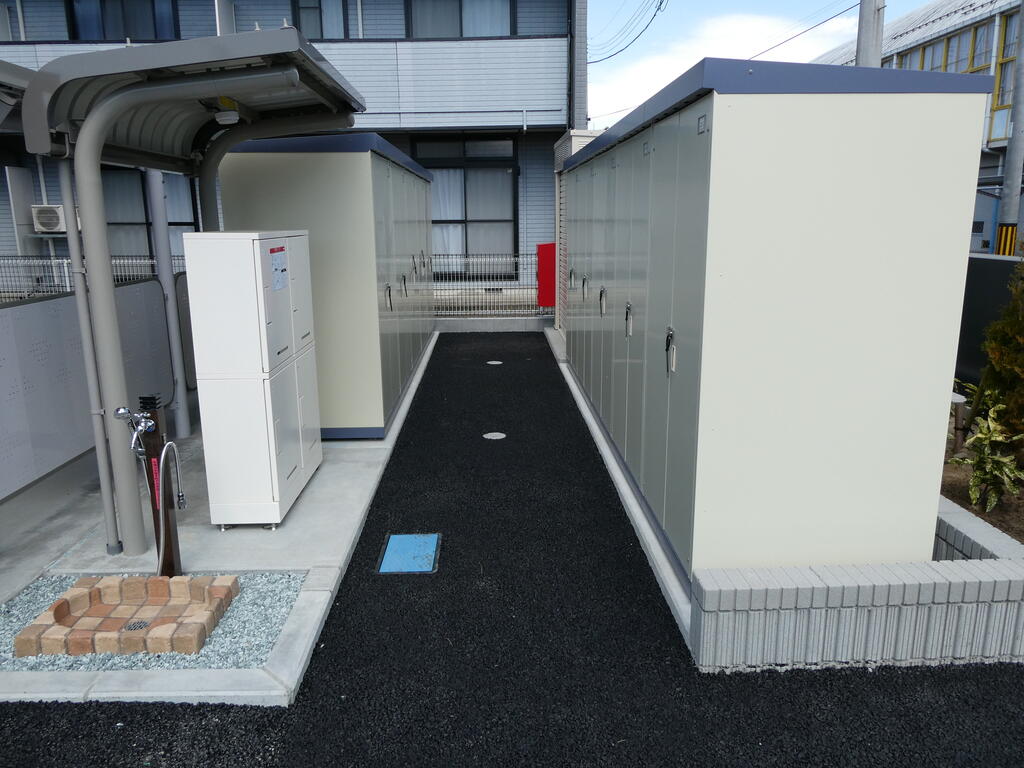 その他設備　宅配ＢＯＸ＆物置