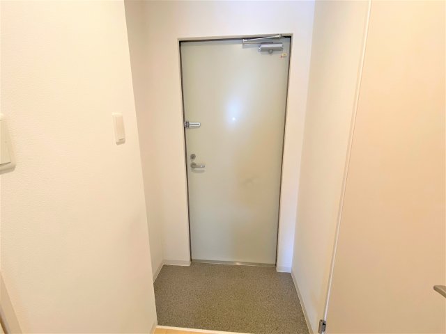 VEGA玉造の玄関写真