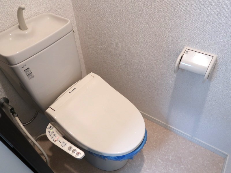都営新宿線 船堀駅 徒歩14分 2階建 築18年のトイレ写真
