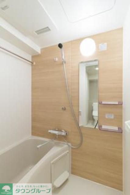 バス・シャワールーム　※写真は同タイプ住戸です。