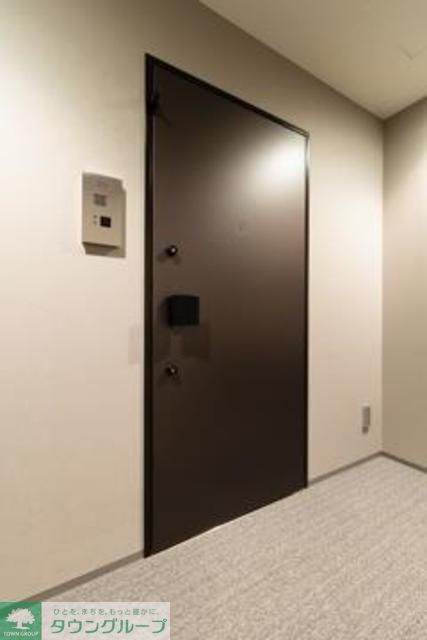 玄関　※写真は同タイプ住戸です。