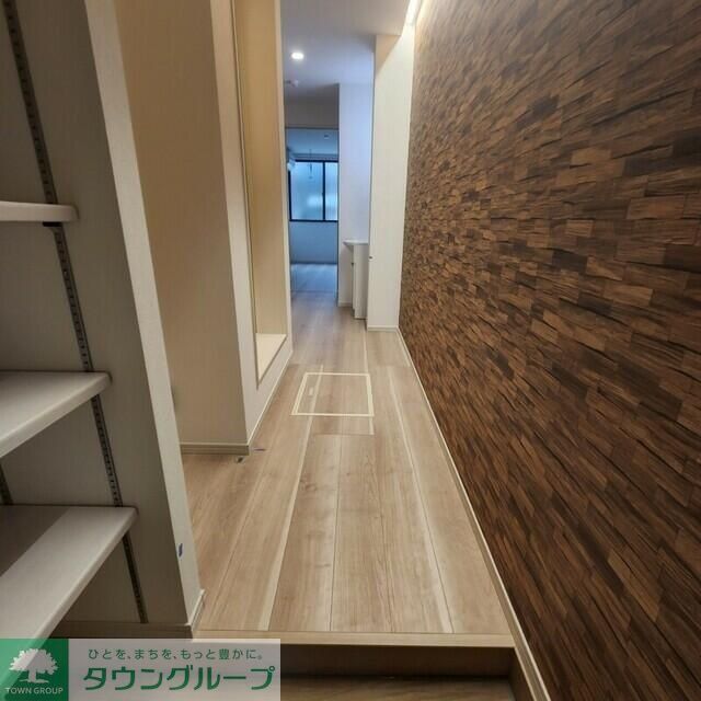 MELDIA梅島IXの玄関写真