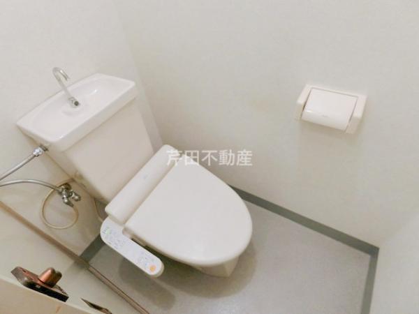 長野電鉄長野線 善光寺下駅 徒歩6分 3階建 築32年のトイレ写真