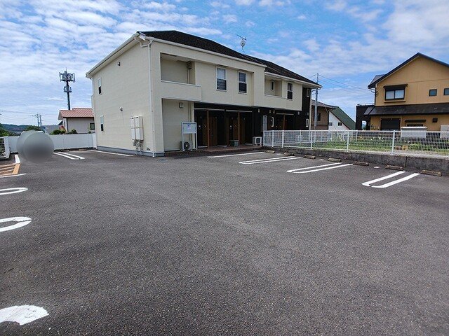 駐車場　駐車場があります