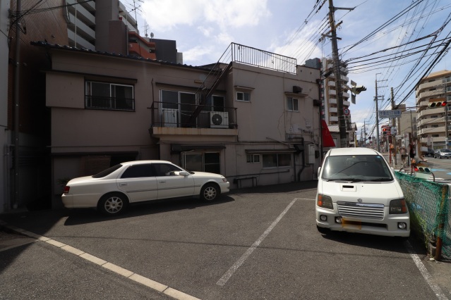 駐車場　駐車場