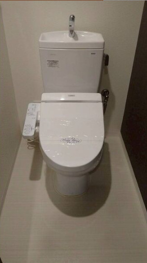 レオンコンフォート難波アッシュのトイレ写真