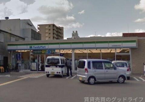 コンビニ　ファミリーマート吉祥院這登中町店（コンビニ）まで391m