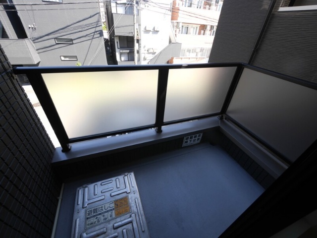 西鉄天神大牟田線 井尻駅 徒歩6分 3階建 築8年の内装写真