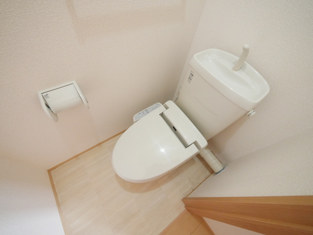メゾンドソレーユヒグチのトイレ写真
