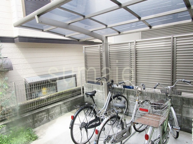 駐車場　駐輪場です☆