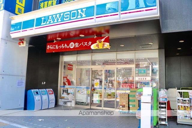 コンビニ　ローソン台東元浅草４丁目店（コンビニ）まで376m