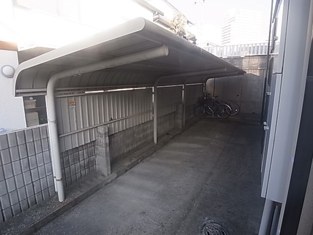 地下鉄西神・山手線 妙法寺駅 徒歩15分 2階建 築34年の外観写真