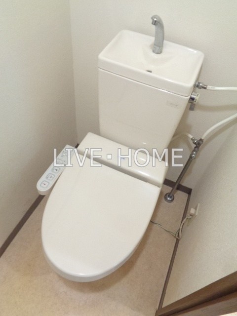西武国分寺線 恋ケ窪駅 徒歩9分 3階建 築28年のトイレ写真
