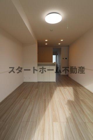ＪＲ高徳線 佐古駅 徒歩12分 3階建 築5年の居間写真