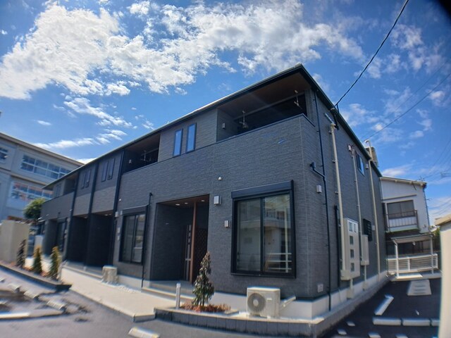 ＪＲ日豊本線 鶴崎駅 バス乗車時間：7分 最寄りバス停で下車 徒歩5分 築2年