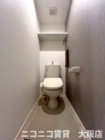 地下鉄中央線 弁天町駅 徒歩10分 3階建 築8年のトイレ写真