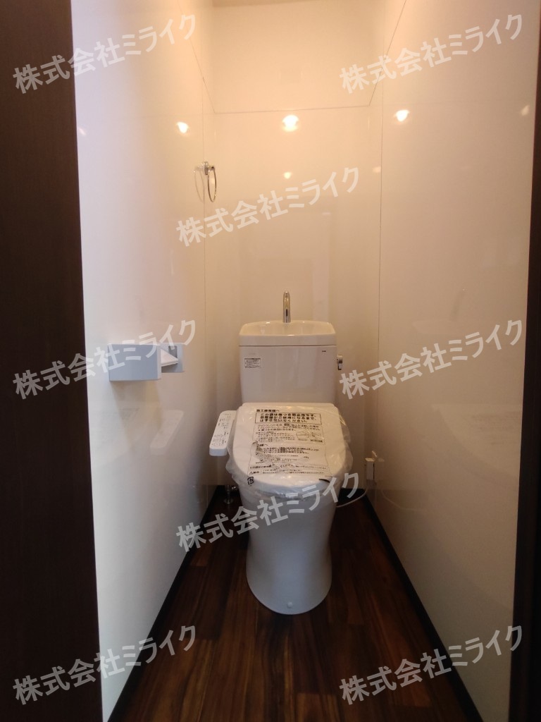 東京メトロ有楽町線 要町駅 徒歩9分 2階建 築25年のトイレ写真