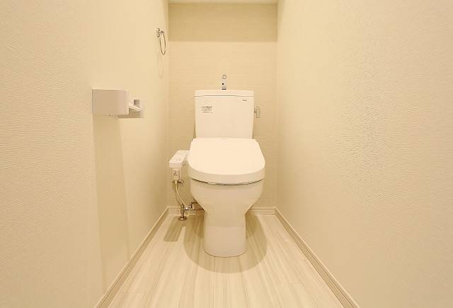 ＪＲ香椎線 香椎神宮駅 徒歩2分 3階建 築5年のトイレ写真