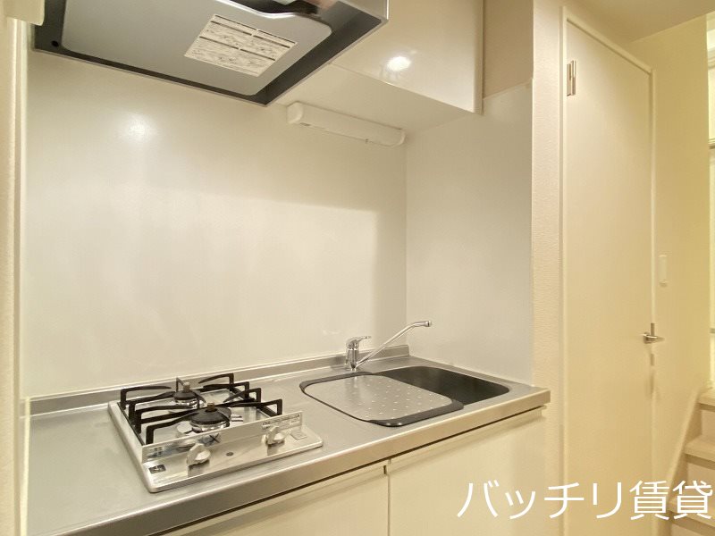 キッチン　画像は別号室タイプの為、現状を優先致します。