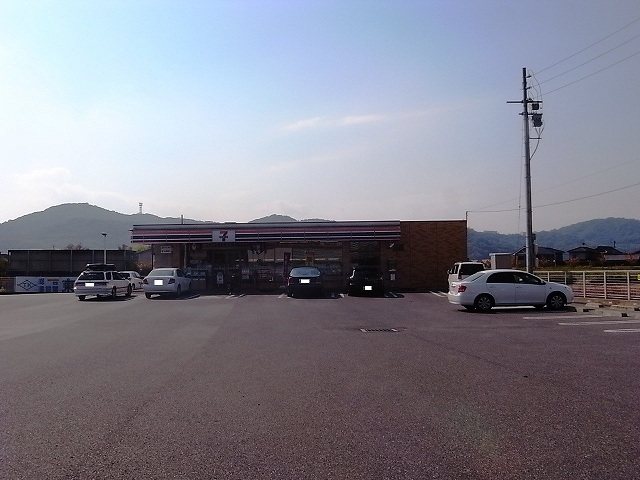 コンビニ　セブンイレブン倉敷有城店（コンビニ）まで739m