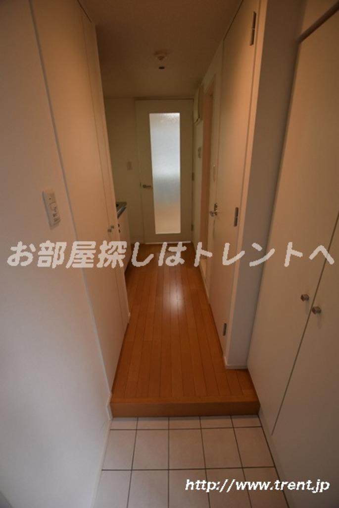 ラレジダンスド千駄木の玄関写真