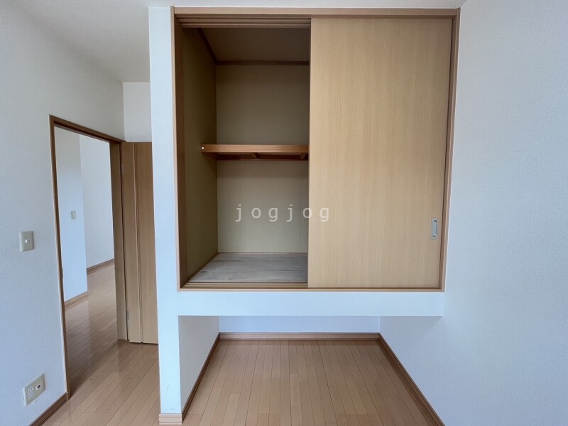 収納　収納が大きく、たくさんものが入ります。