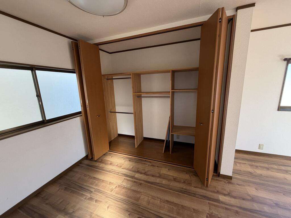 上田2丁目戸建貸家の内装写真