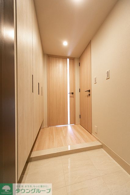 玄関　※写真は同タイプ住戸です。