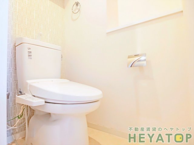 地下鉄桜通線 瑞穂区役所駅 徒歩2分 5階建 築13年のトイレ写真