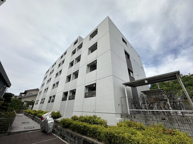 京王相模原線 南大沢駅 徒歩16分 築8年
