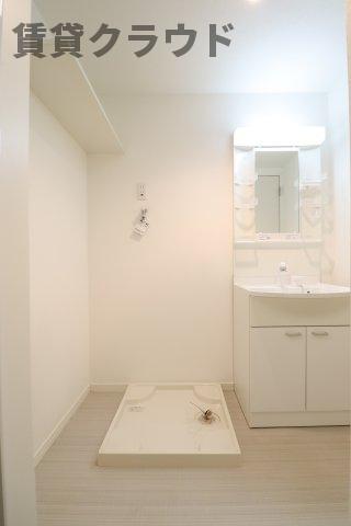 洗面設備　朝の身支度に活躍するシャンプードレッサー♪
