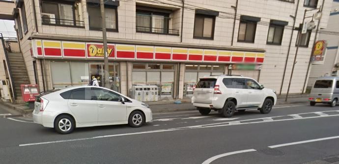 コンビニ　デイリーヤマザキ千葉稲荷町店（コンビニ）まで260m
