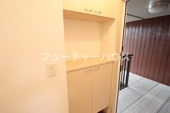 ROYAL GARDEN CASAHARA Gの玄関写真