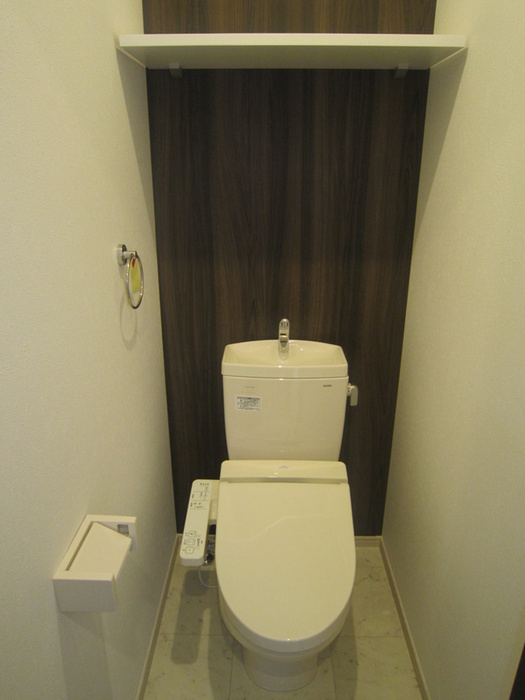 リュミエ越谷本町のトイレ写真